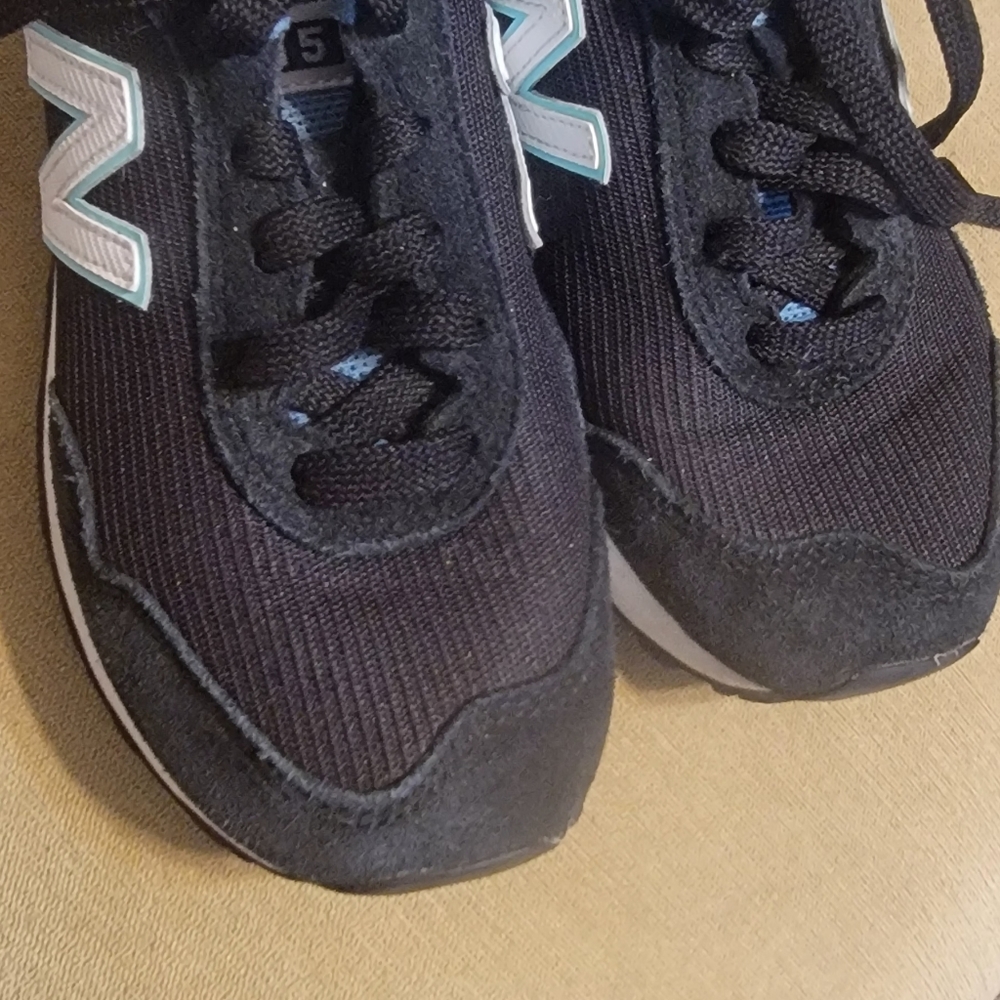 New Balance - Picture 7 of 8